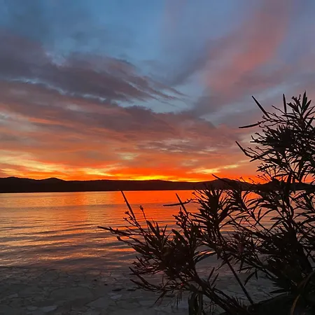 Chalet-mobilehome Mit Pool
