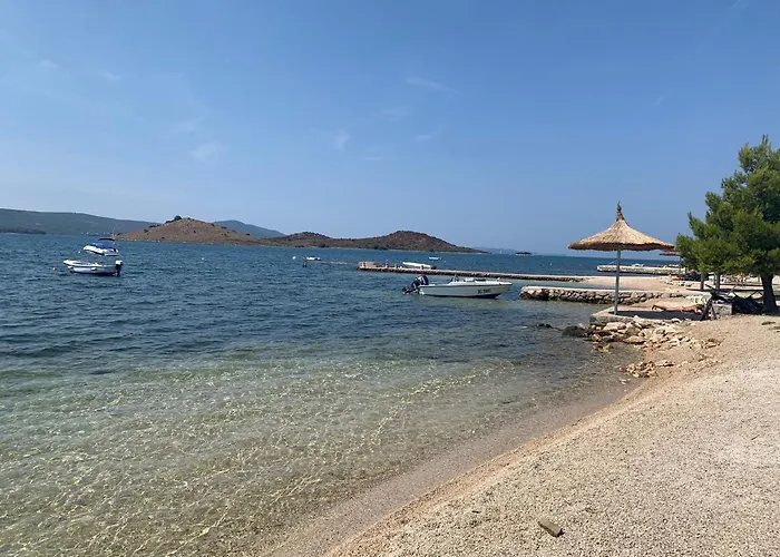 Campsite Chalet-mobilehome Mit Pool Turanj