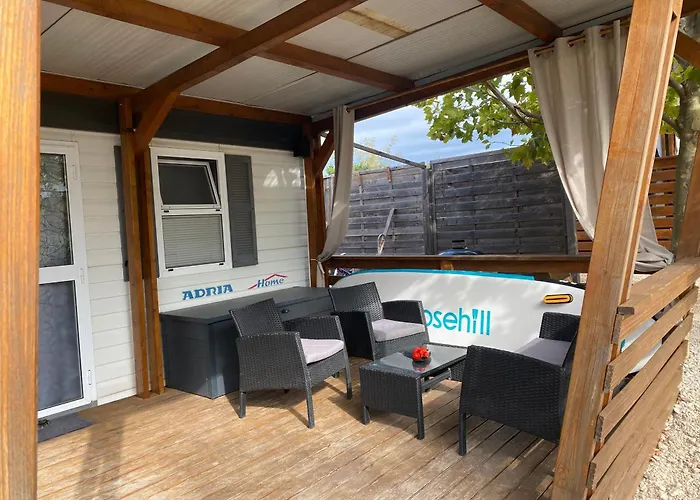 Chalet-mobilehome Mit Pool Campsite